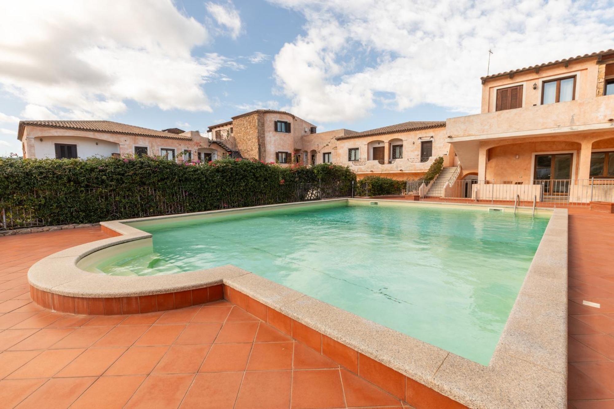 Nuovi Appartamenti Tri E Bilocali In Residence Con Piscina A Porto Cervo 800Mt Mare Liscia di Vacca Εξωτερικό φωτογραφία